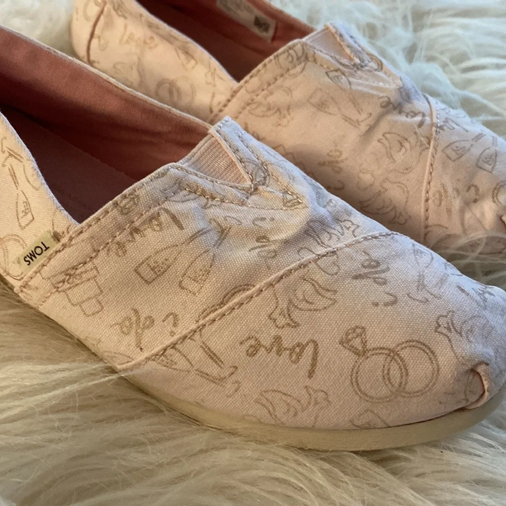 TOMS canvas espadrille